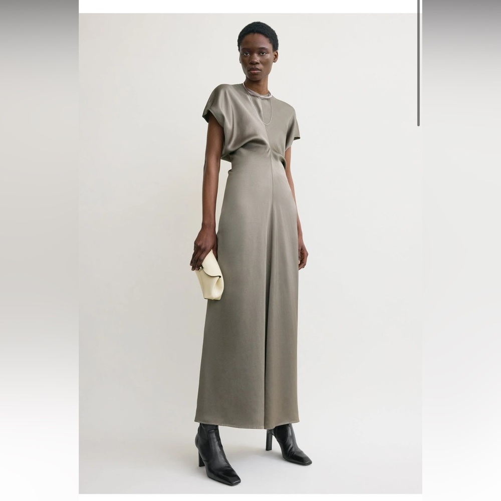 Toteme Slouch Waist Dress in Taupe